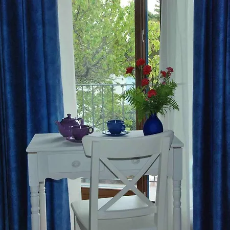 La Casa Di Trizzi Bed and Breakfast 3*